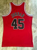 Regata NBA Chicago Bulls Retrô 1994-1995 Mitchell & Ness Authentic Jordan 45 - Vermelha