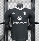 Camisa Manchester United - Jogador I 24/25 I Preta