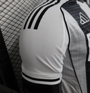 Camisa Newcastle United - Jogador I 25/26 (Casa)