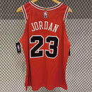 Regata NBA Chicago Bulls 75º Aniversário Nike Authentic Jordan 23 - Vermelha