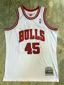 Regata NBA Chicago Bulls Retrô 1994-1995 Mitchell & Ness Authentic Jordan 45 - Branca