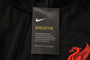 Conjunto Liverpool 21/22 Preto e Vermelho - Nike - Com Fecho